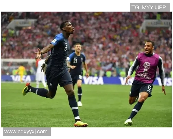 球星怒吼绿茵战场霸气尽显燃爆全场热血瞬间