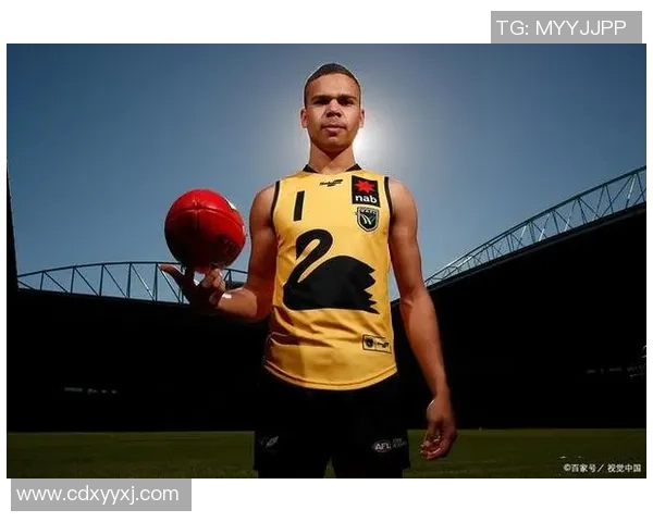 胖球星足球：超越体型的运动传奇与不屈拼搏精神